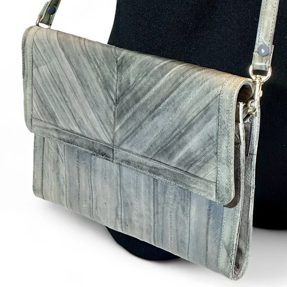 Vintage Grey/Gray Eel Skin, Snap closure Shoulder bag/Clutch made in Korea 1980s - Picture 6 of 11